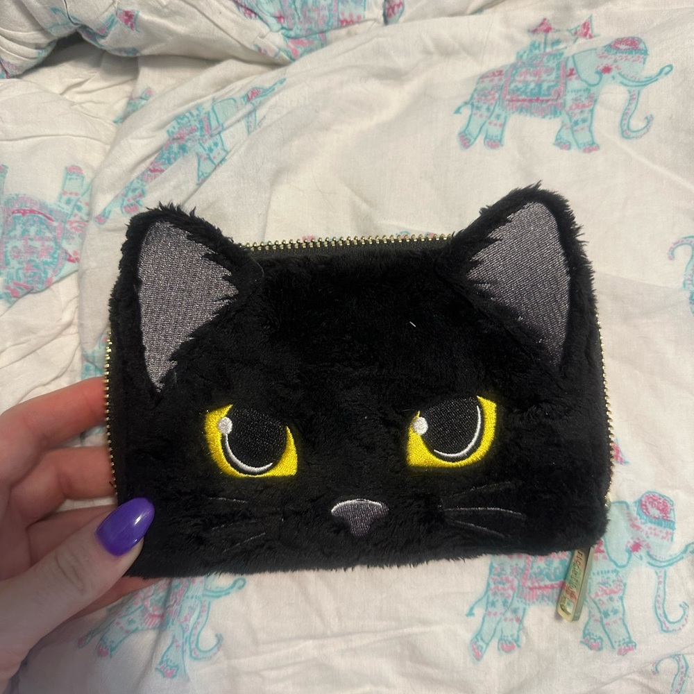 Loungefly Hocus Pocus Binx Wallet